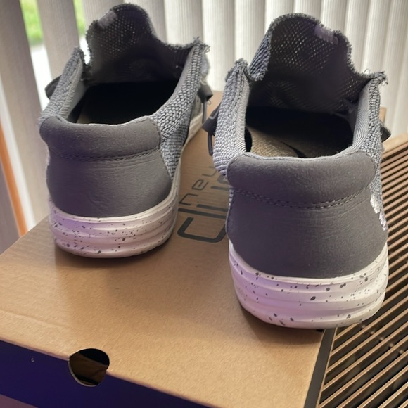 Hey Dude Wally Free Light shoes men’s 9 - Picture 5 of 9